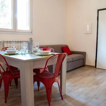 Maremma Holidays: Atene Apartment Follonica