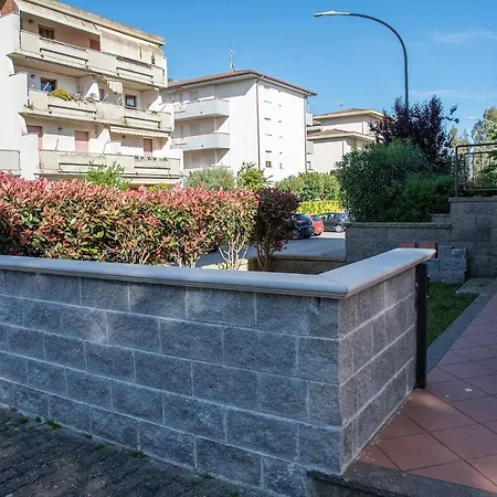 Maremma Holidays: Atene Apartment Follonica